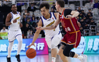 4投3铁！20分钟得2分+送迪亚洛风车暴扣，球迷：看你打球真的痛苦